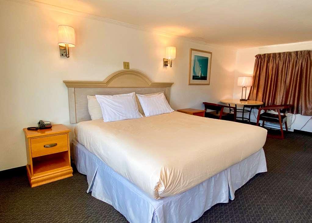 America'S Best Value Inn & Suites/Hyannis Værelse billede
