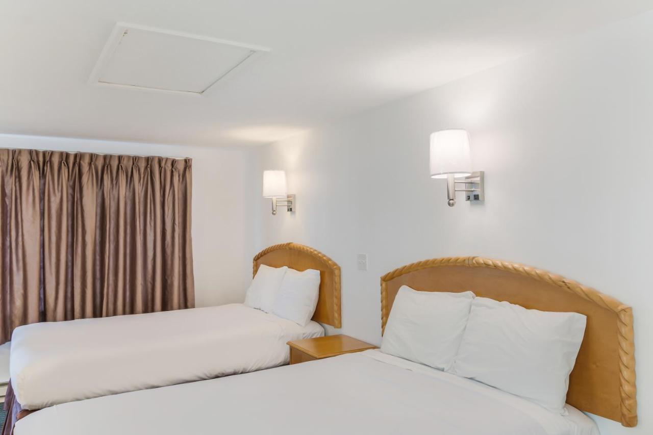 America'S Best Value Inn & Suites/Hyannis Eksteriør billede